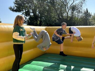 trampolin